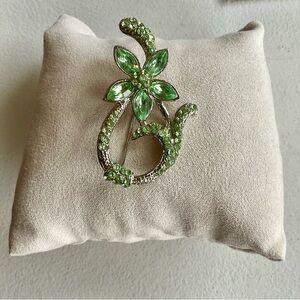 Vintage style Silver and Green Floral Brooch